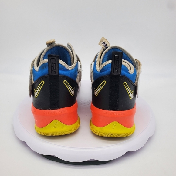 Nike Shoes Youth 6 Women's 7.5 LeBron James Soldier 13 XIII SFG Blue Crimson - Picture 7 of 8